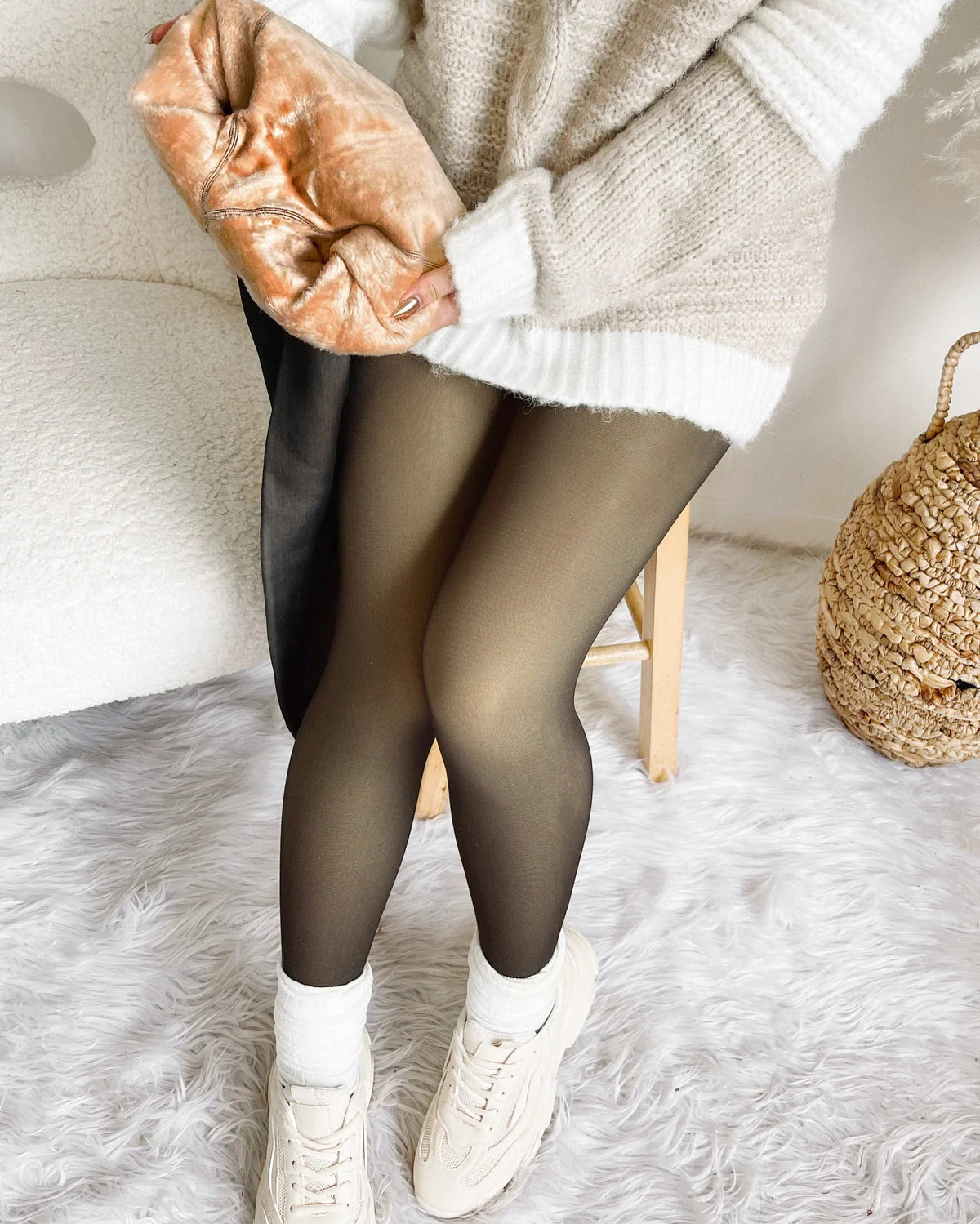 TIKTOK VIRAL MAGIC FLEECE LINED LEGGINGS